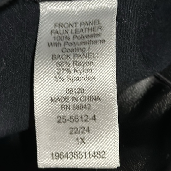 Roaman’s Plus Size Faux Leather Leggings Size 22/24 - NWOT - Picture 4 of 4